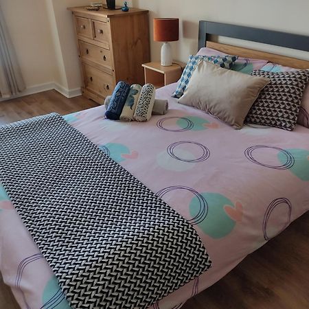 Swallows Nest - Spacious Bright Double Bedroom With Ensuite Bathroom Dublino Esterno foto