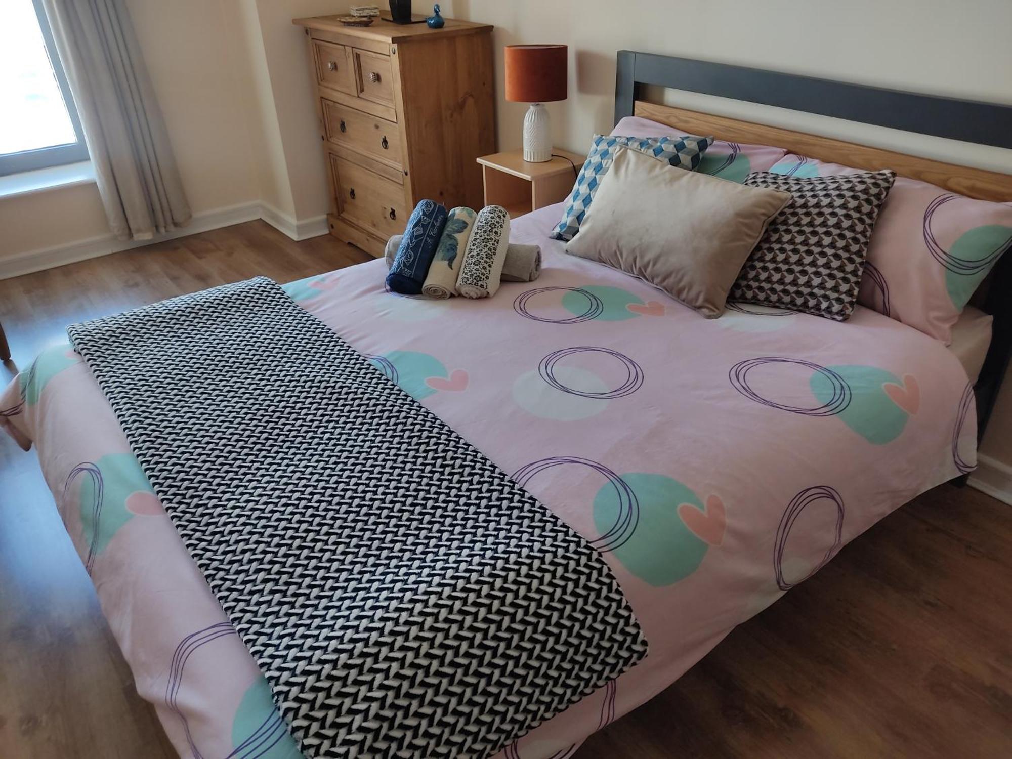 Swallows Nest - Spacious Bright Double Bedroom With Ensuite Bathroom Dublino Esterno foto